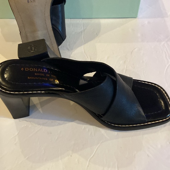 Donald Pliner black leather sandals: Size 6 1/2 - Picture 5 of 7